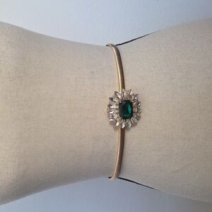 Thin Gold Stretchy Belt with Green Gemstone Buckle